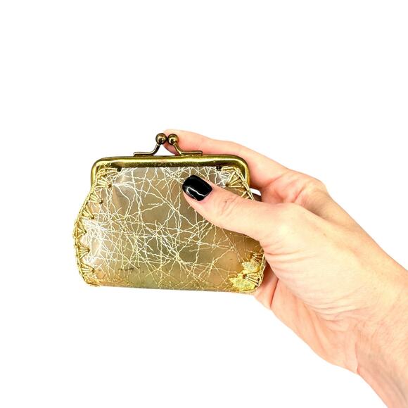 Mid-Century Gold Soft Plastic Kiss-Lock Change Purse – Retro Gatsby Style - Picture 2 of 6